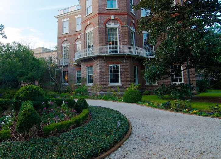 Nathaniel Russell House Museum